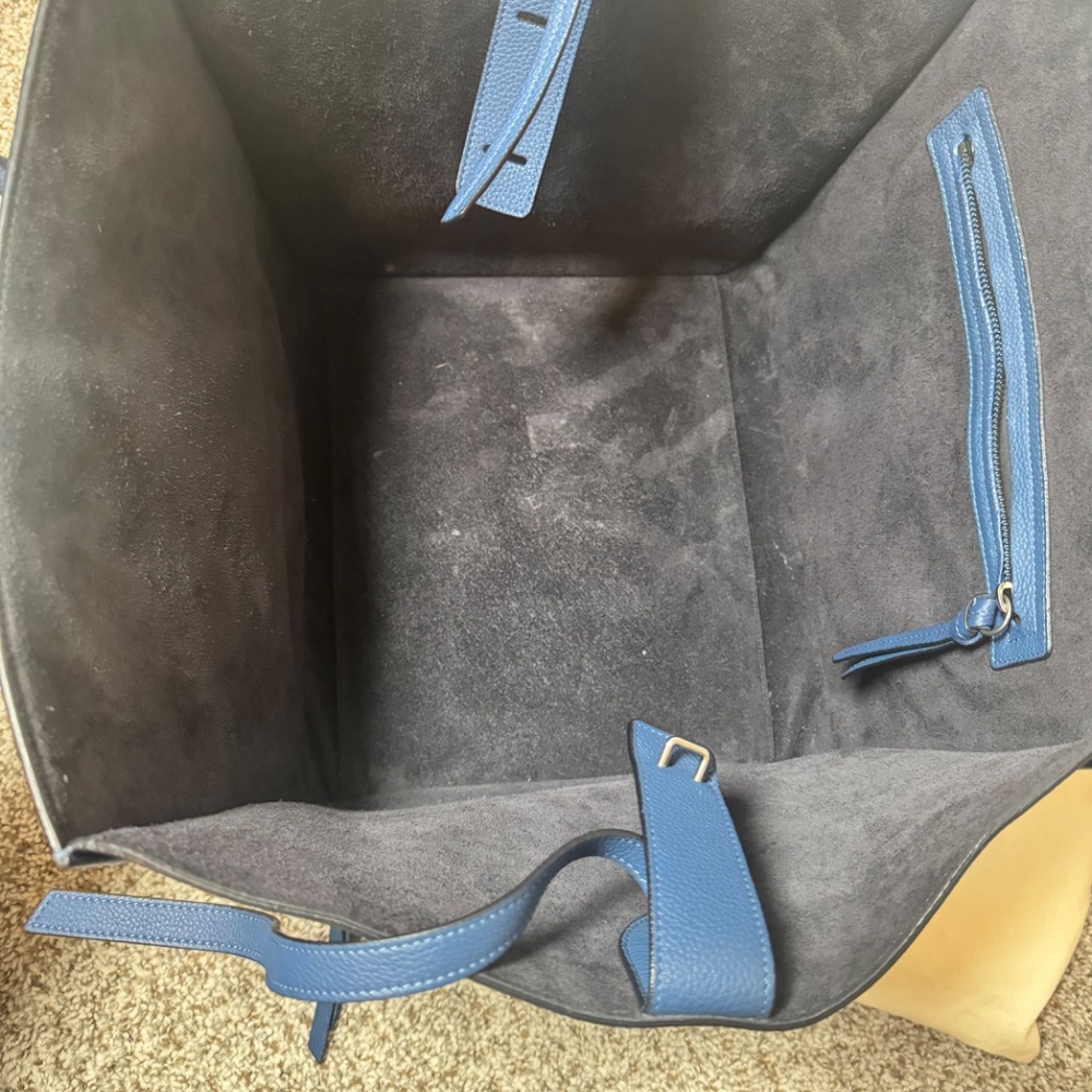 Céline Large Luggage Tote • Blue Grained Leather • Excellent Condition - Picture 3 of 7